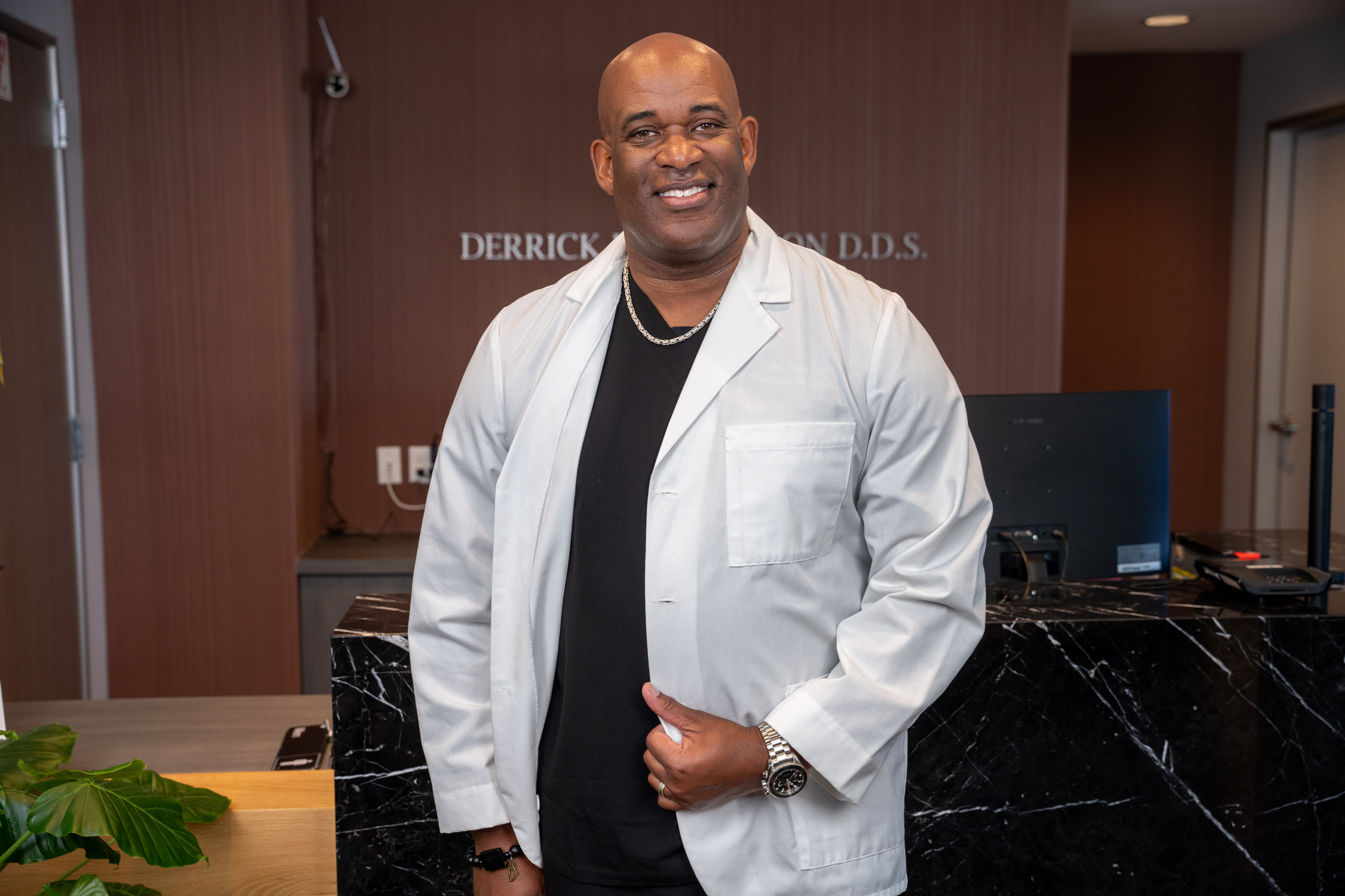 Portrait of Dr. Thompson - Pediatric Dentist In Los Angeles, CA